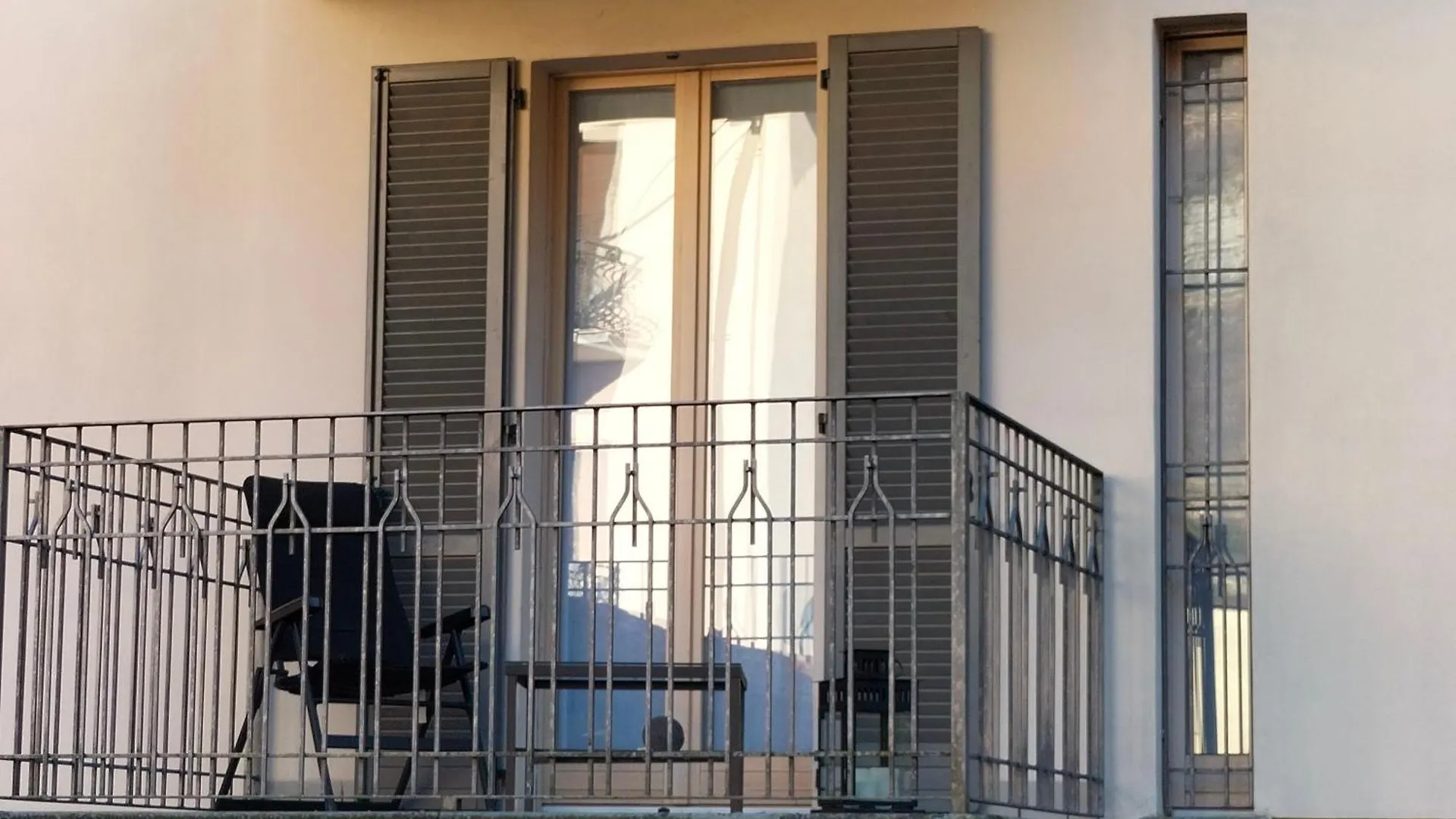 Ossuccio Apt With Balcony & Private Parking 0*,  Italien